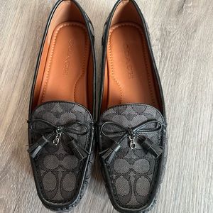 COACH LOAFERS SIZE 9